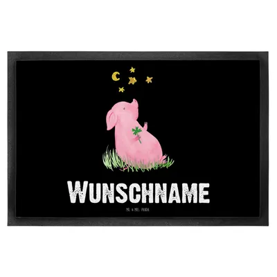 Produktbild von Mr. & Mrs. Panda 40 x 60 cm Personalisierte Fußmatte Glücksschwein - Schwarz - Personalisierte Geschenke, Tiermotive, Namensfussmatte, lustige Sprüche, Gute Laune, Ziele