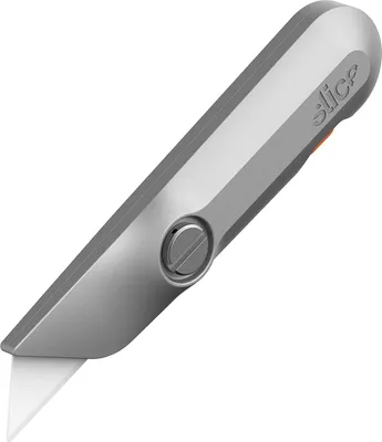 Imagen del producto de Cuchilla modelo 10582, diseñada para trabajos en seco, con un mango ergonómico de aluminio que facilita los cortes, protector de seguridad integrado, hojas de cerámica suaves al tacto y una durabilidad 11 veces mayor que las cuchillas de metal