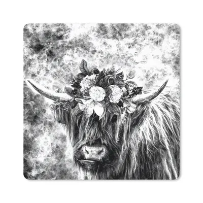 Produktbild von MuchoWow® Mauspad Mousepad Schottischer Highlander - Tiere - Blumen - Schwarz - Weiß 20x20 cm - Mousepads - Maus Mat - Pad - Mausunterlage - Desk Mat - Bureauartikeln