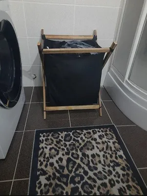 Immagine prodotto di Cesto portabiancheria pieghevole con inserto in tessuto e struttura in legno nero 51 x 40,5 x 43 cm