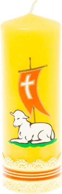 Imagen del producto de Vela decorativa de Pascua con un cordero amarillo, símbolo de la resurrección