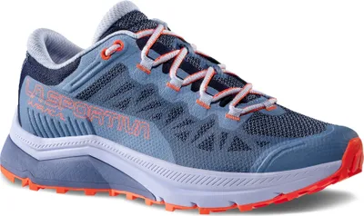Trailrunning-Schuh "Karacal Woman" von La Sportiva in Blau und Orange; mit atmungsaktivem Obermaterial und rutschfester Sohle.