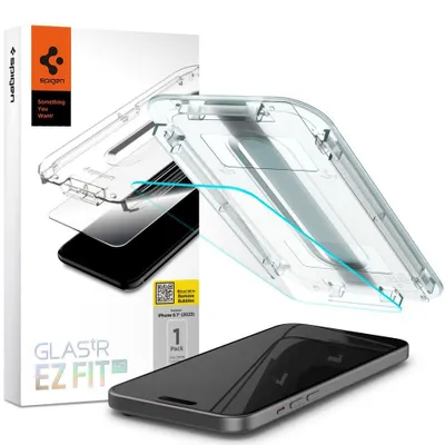 Produktbild von Spigen Glas.tR EZ Fit HD, Apple, iPhone 15, Transparent, 1 Stück(e)