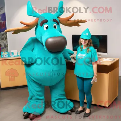 Obrázok produktu pre Postava maskota REDBROKOLY – tyrkysová sova v ceruzkovej sukni a s hodinkami