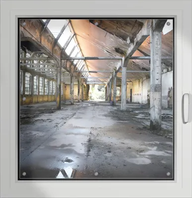 Produktbild von Wallario Lichtschutzbild, Dekorativer Sichtschutz Sonnenschutz 96 x 100 cm mit Motiv: Alte Industriehalle  leerstehend und einsam - Verdunklung ohne Bohren