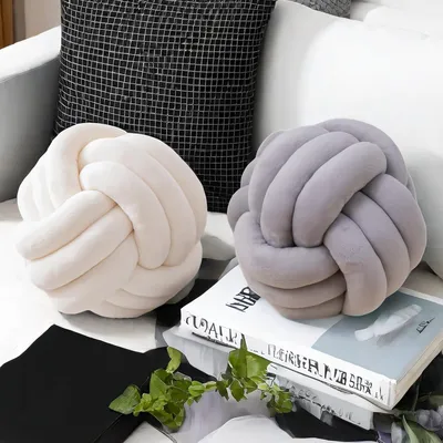 Produktbild von Set aus 2 ultraweichen Knotenkissen aus Lammfellsamt, 20x20 cm, dekoratives Sofa