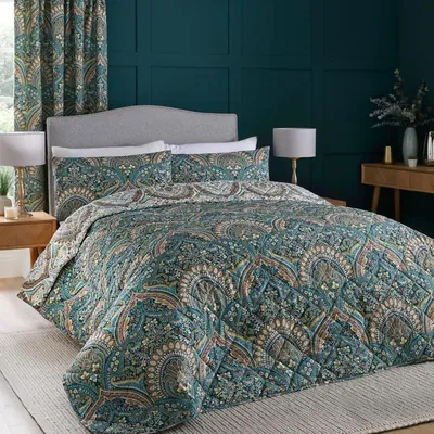 Produktbild von Famanu Bettüberwurf 230x200 cm - Weiches, gewattes Microfaser - Persisch-bohemisches Design mit exotischen Blumen