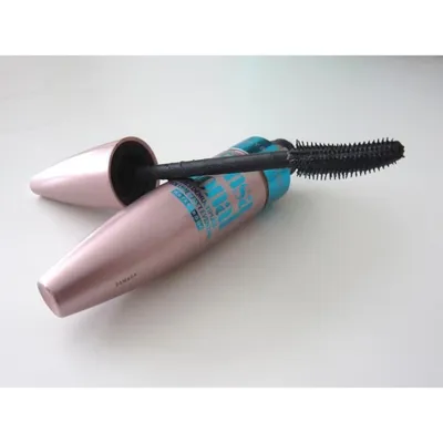 Produktbild von L'Oréal Paris Volume Express Wasserdichte Mascara Schwarz