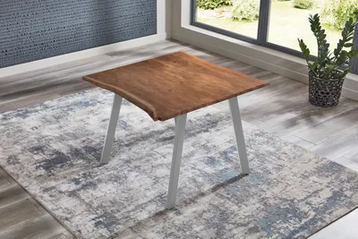 Produktbild von Esstisch Baumkante massiv Akazie Nussbaum 80 x 80 silber Laxmi