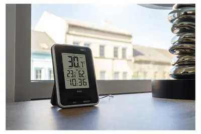 Productafbeelding van Emos E0121, elektronische binnentemperatuurmeter, geschikt voor binnen- en buitengebruik, Fahrenheit en Celsius, -40 tot 60 °C, digitaal, zwart, zilver