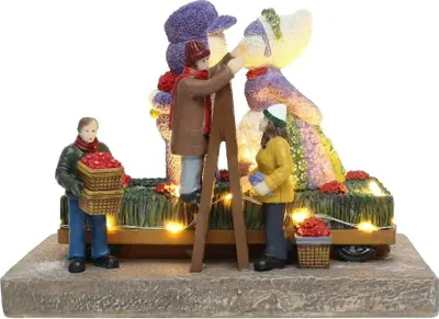 Produktbild von Blumenparade mit küssendem Paar mit LED Polyresin 18 cm Santaville