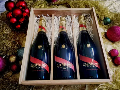 Produktbild von Geschenkbox Champagner Mumm Cordon rouge / 3 Brut / Transparentes Glas
