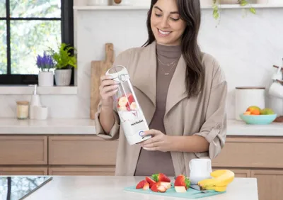 NutriBullet Portable NBP003W kabelloser Standmixer, 475 ml, USB-C, Weiß - Produktansicht 2