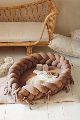 Produktbild von Babynest 2-in-1, Nestchen, & Bettschlange Dunkelbraun – Velours, handgeflochten, | Letino