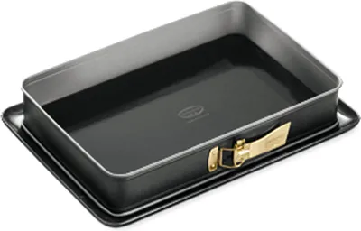 Immagine prodotto di Teglia rettangolare Dr Oetker con base smaltata 38x25x7,5cm