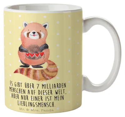 Produktbild von Mr. & Mrs. Panda Kaffeetasse Roter Panda - Gelb Pastell - Geschenk, Bedruckte Tasse, Liebe, Becher, Lieblingsmensch, Liebling, Rot, Kaffeebecher, Herz, keramik