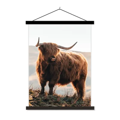 Produktbild von MuchoWow® Textilposter Schottische Highlander - Tiere - Ländlich - Landschaft - Kuh - Natur 40x53 cm mit schwarzem Rahmen - Abbildung