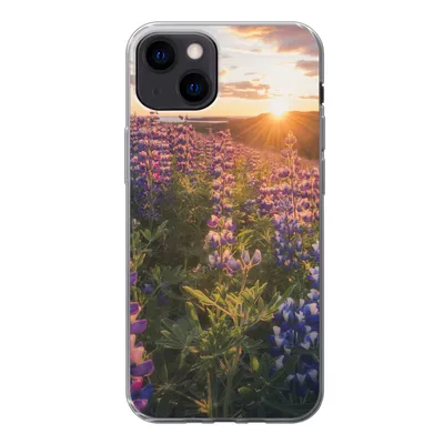 Produktbild von MuchoWow® Handyhülle Schutzhülle Hülle für iPhone 13 Lupine - Sonne - Lila Silikon Softcase Handy Hülle - Karteninhaber