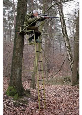 Produktbild von Baumsitz Hirsch olivgrün, 1 Person bis 120 kg, Sitz 45x28 cm, 500 cm Höhe, 19 kg, DEKRA