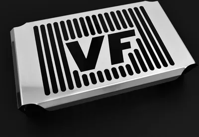 Productafbeelding van ZIEGER radiatorafdekking, compatibel met Honda VF 750 C, designlogo, zilver