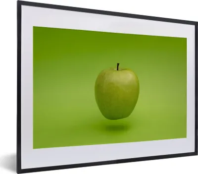Produktbild von MuchoWow® MuchoWow® Gerahmtes Poster Obst - Apfel - Grün 40x30 cm - Poster mit zchwarzem Bilderrahmen - Bilderrahmen - Poster im Rahmen