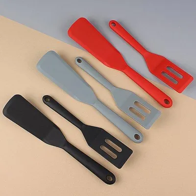Imagen del producto de Espátulas mini de silicona, reversibles, resistentes al calor, con revestimiento antiadherente, ideales para tortillas, crepes, hamburguesas, pizza y carne.