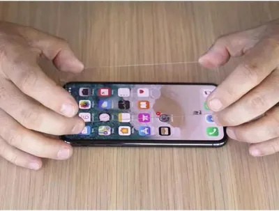 Obrázok produktu pre Ochranné tvrdené sklo QUAD LOCK - Samsung Galaxy S22