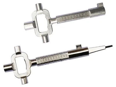 Image de 2 clés universelles pour portes et fenêtres