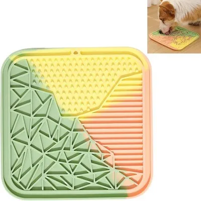 Productafbeelding van Hondenlikmat met spuitjes – 1 stuk, driekleurig, likmat voor puppy's en katten, om het eten van huisdieren te vertragen
