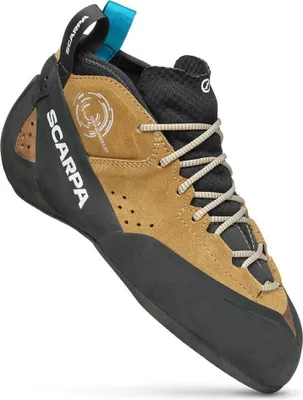Schnür-Kletterschuh "Generator Mid Wmn" von Scarpa in braun und schwarz mit grauen Schnürsenkeln und blauer Lasche.