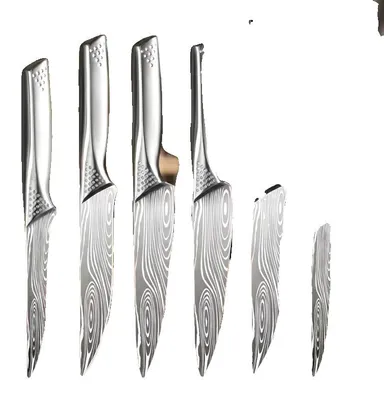 Imagen del producto de Juego de cuchillos de cocina, diseño Damasco, construcción en acero inoxidable, 6 piezas