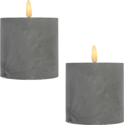 Produktbild von Marrakesch Industrial Deko 2er Set LED Kerzen Stumpenkerzen in Zement Design 8 x 11cm | Outdoor Flackernde Led Kerze Batteriebetrieben mit Timerfunktion für Kerzenständer Baddeko & Weihnachtsdeko