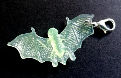 Produktbild von Fledermaus Charm Anhänger Miniblings Bettelanhänger Vampir Halloween LEUCHTET