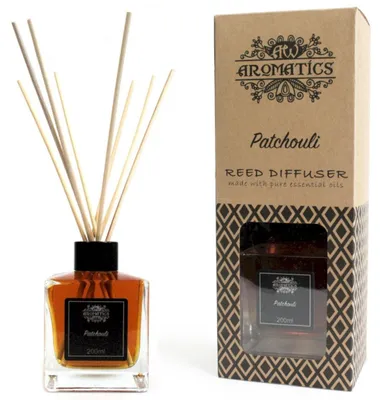 Produktbild von Diffusor mit Stäbchen und ätherischen Ölen – Patchuli