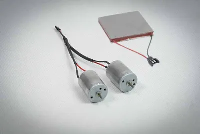 Immagine prodotto di Collegamento di Peltier e due motori per il ventilatore per caminetto NEAT
