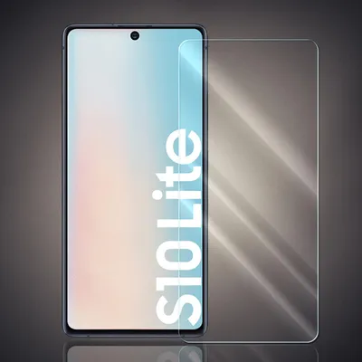 A transparent screen protector is shown next to a smartphone.