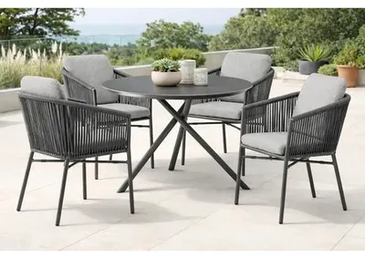Immagine prodotto di Gruppo di sedute Destiny LUCCA BARLETTA 4 poltrone + tavolo Ø110x76cm piano in HPL