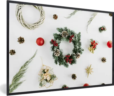 Produktbild von MuchoWow® Gerahmtes Poster Winter - Kranz - Weihnachten 90x60 cm - Poster mit Schwarzem Bilderrahmen Wandposter Rahmen Foto Bilder - Fotorahmen - Foto-Plakat