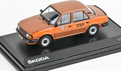Imagen del producto de Škoda 120L (1984). Fabricante: ABREX. Escala: 1:43