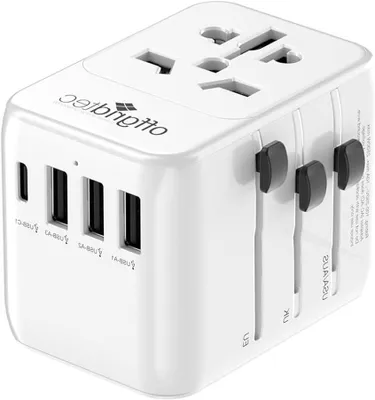 Productafbeelding van Reisadapter Wereldwijd - Universele Adapter - Apparaten Opladen - 4 Poorten Inclusief USB-C - 65 x 65 x 6 cm