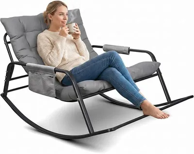 Zdjęcie produktu dla Krzesło bujane ogrodowe z poduszką, krzesło bujane do ogrodu, leżak bujany, odporny na warunki atmosferyczne fotel relaksacyjny metalowy do ogrodu, sypialni, salonu, na taras lub werandę, wytrzymały do 300 kg (szary)