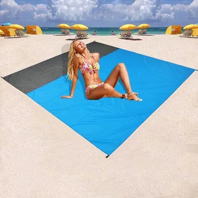 Produktbild von Famanu Picknickdecke 210 x 200 cm - Wasserdicht und sandabweisend