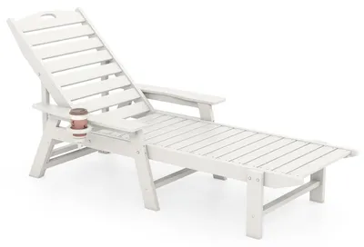 Immagine prodotto di KOMFOTTEU, sedia da giardino, poltrona relax con schienale regolabile in 4 posizioni, portabicchieri girevole, braccioli larghi, sedia pieghevole in HDPE per piscina, terrazza, patio, veranda, colore bianco