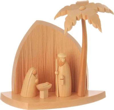 Productafbeelding van Natuurlijke rotsformatie met een gestileerde afbeelding van de Heilige Familie en een palmboom. Afmetingen: 15x14x6 cm. Nieuw