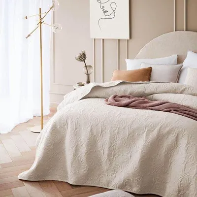 Produktbild von Famanu Tagesdecke 240x260 cm crème - stilvolle Wohndecke