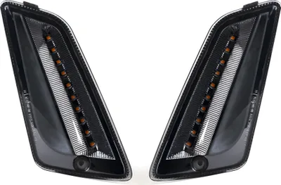 Produktbild von Blinker-Set Moto Nostra vorne dynamisches LED Lauflicht, Tagfahrlicht, E-Prüfzeichen, Smoked für Vespa GT, GTL, GTV, GTS 125-300