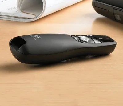 Produktbild von Presenter Wireless R400 mit Plug Packung mit 8 Stück
