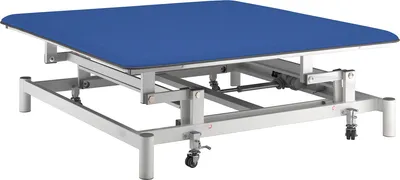 Produktbild von Bobathliege Grand Comfort mit Radhebesystem