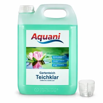 Aquani Teichklar, 5 L mit Messbecher auf weißem Hintergrund, KI-generiertes Bild