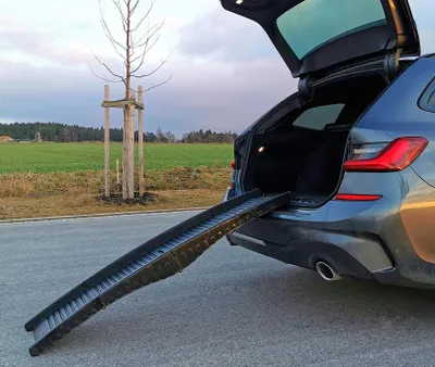 Produktbild von Klappbare Auto Hunderampe PRO Hundetreppe Einstiegshilfe Hunde Rampe Autorampe